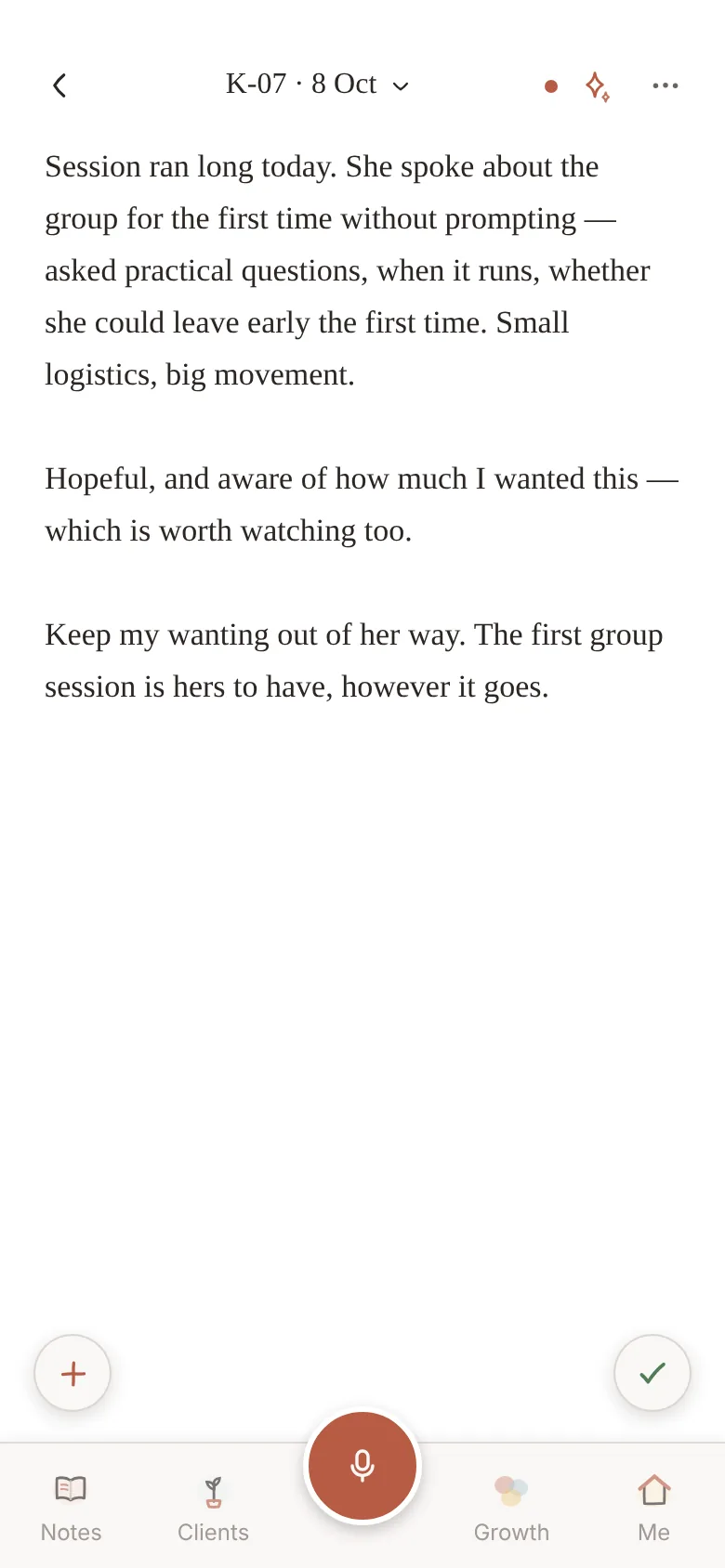 A page in the app: K-07, 8 October, three short paragraphs in the therapist's own words.